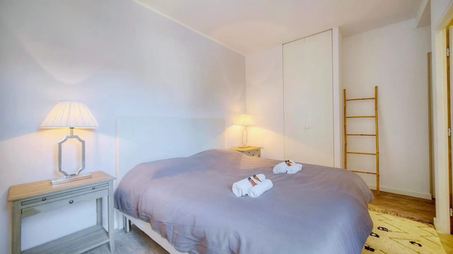 Downtown Cannes 2Br With Ac & Terrace W Sea View - Benakey France