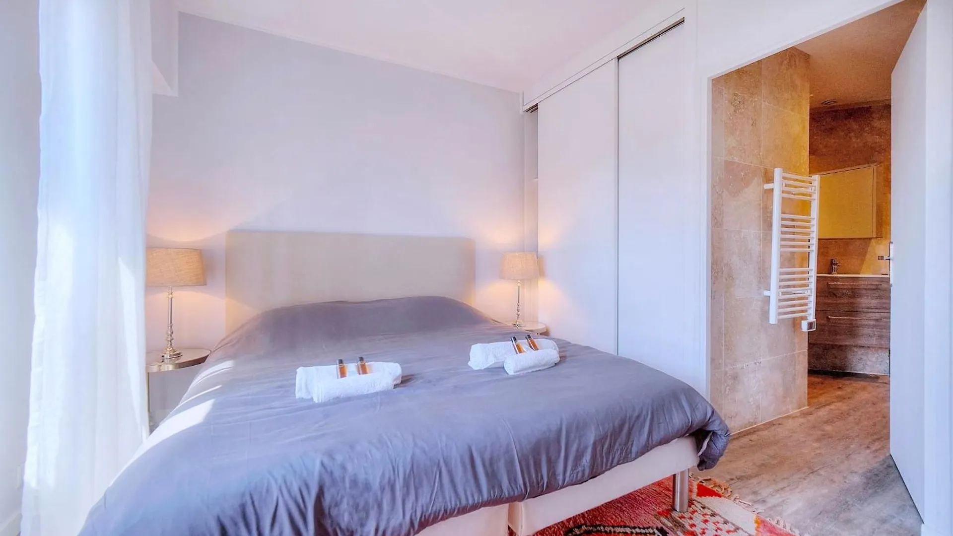 Downtown Cannes 2Br With Ac & Terrace W Sea View - Benakey