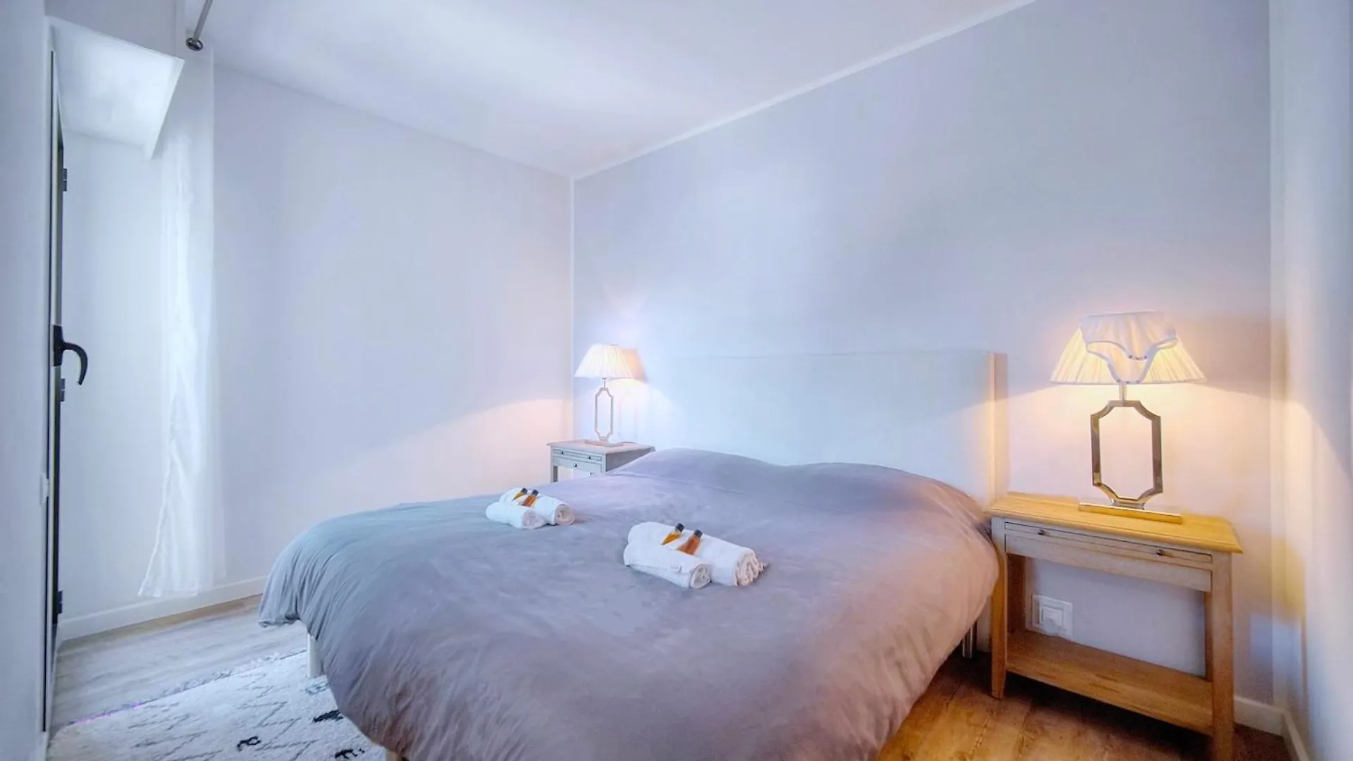 Apartment Downtown Cannes 2Br With Ac & Terrace W Sea View - Benakey France