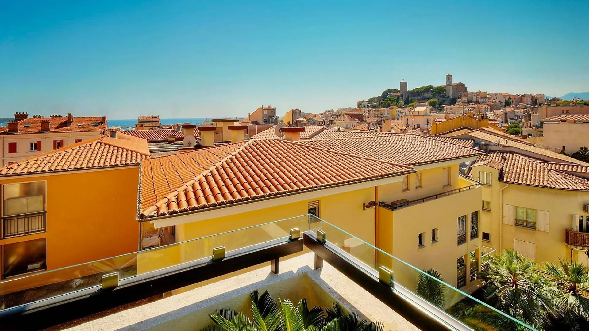 Downtown Cannes 2Br With Ac & Terrace W Sea View - Benakey 0*,